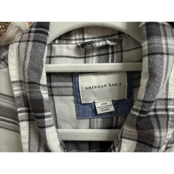 Lot of 3 Women’s American Eagle Flannel Button Up Shirts L Large - Picture 9 of 11
